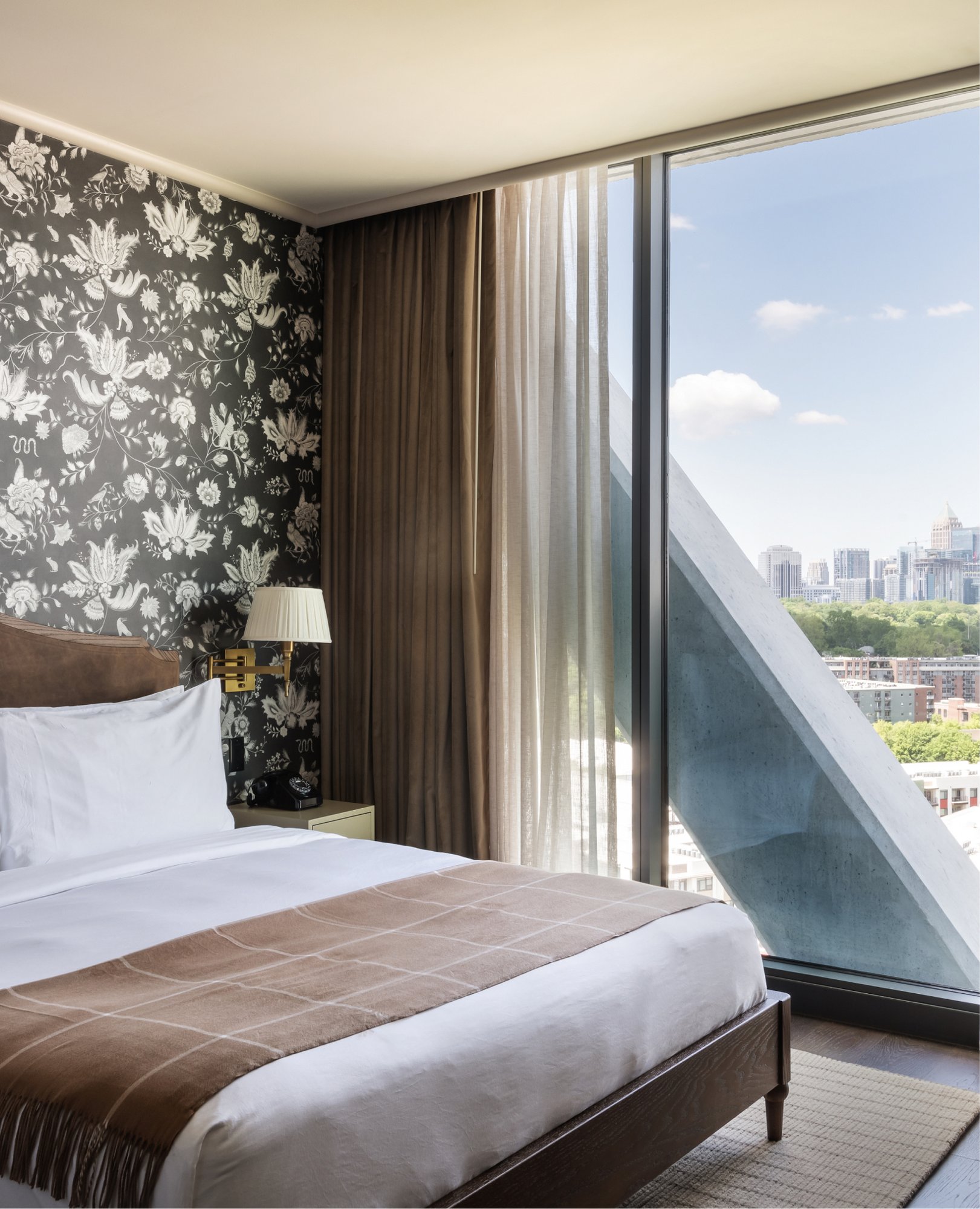 FORTH hotel room