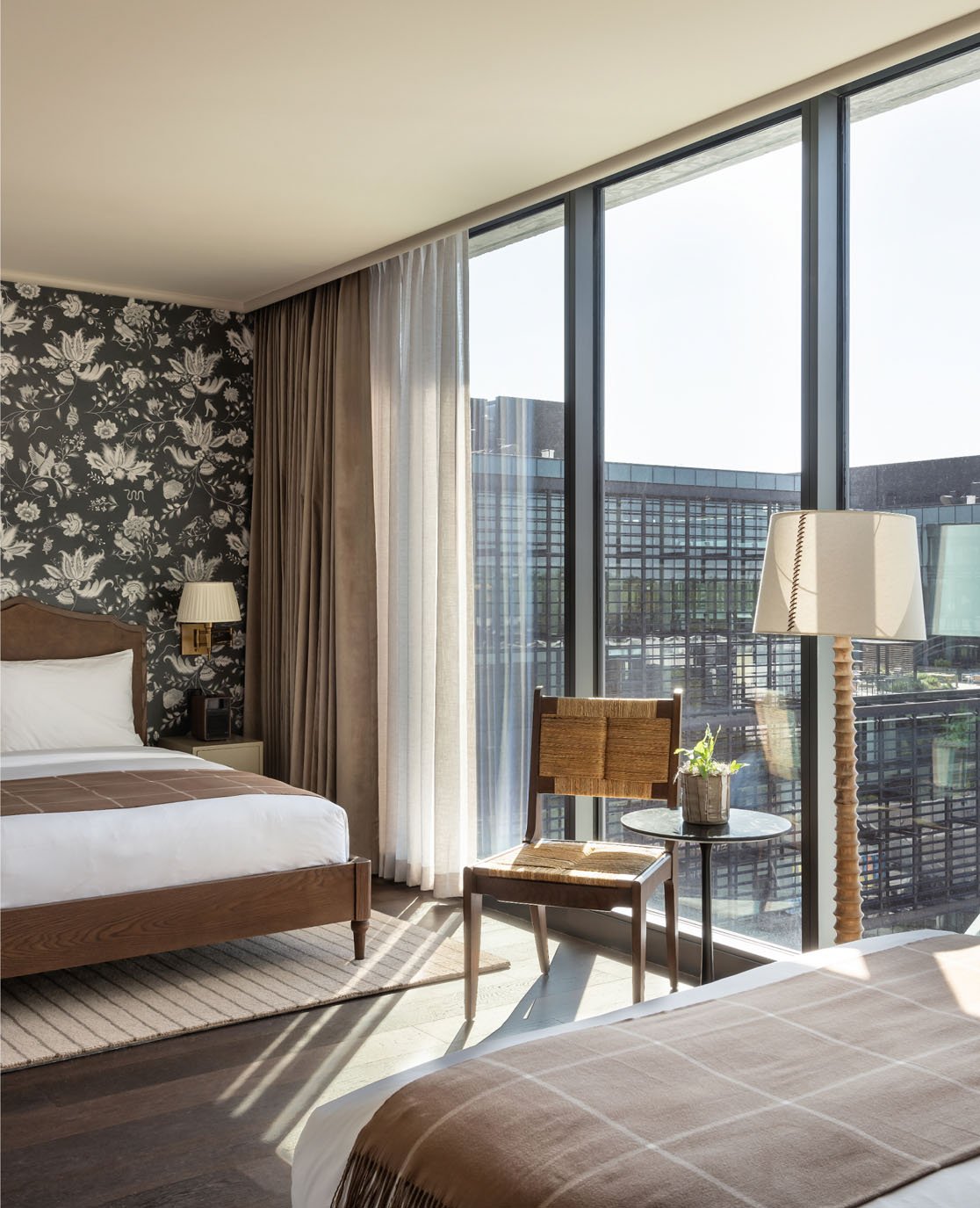 FORTH-Hotel-Atlanta-Queen-Rooms