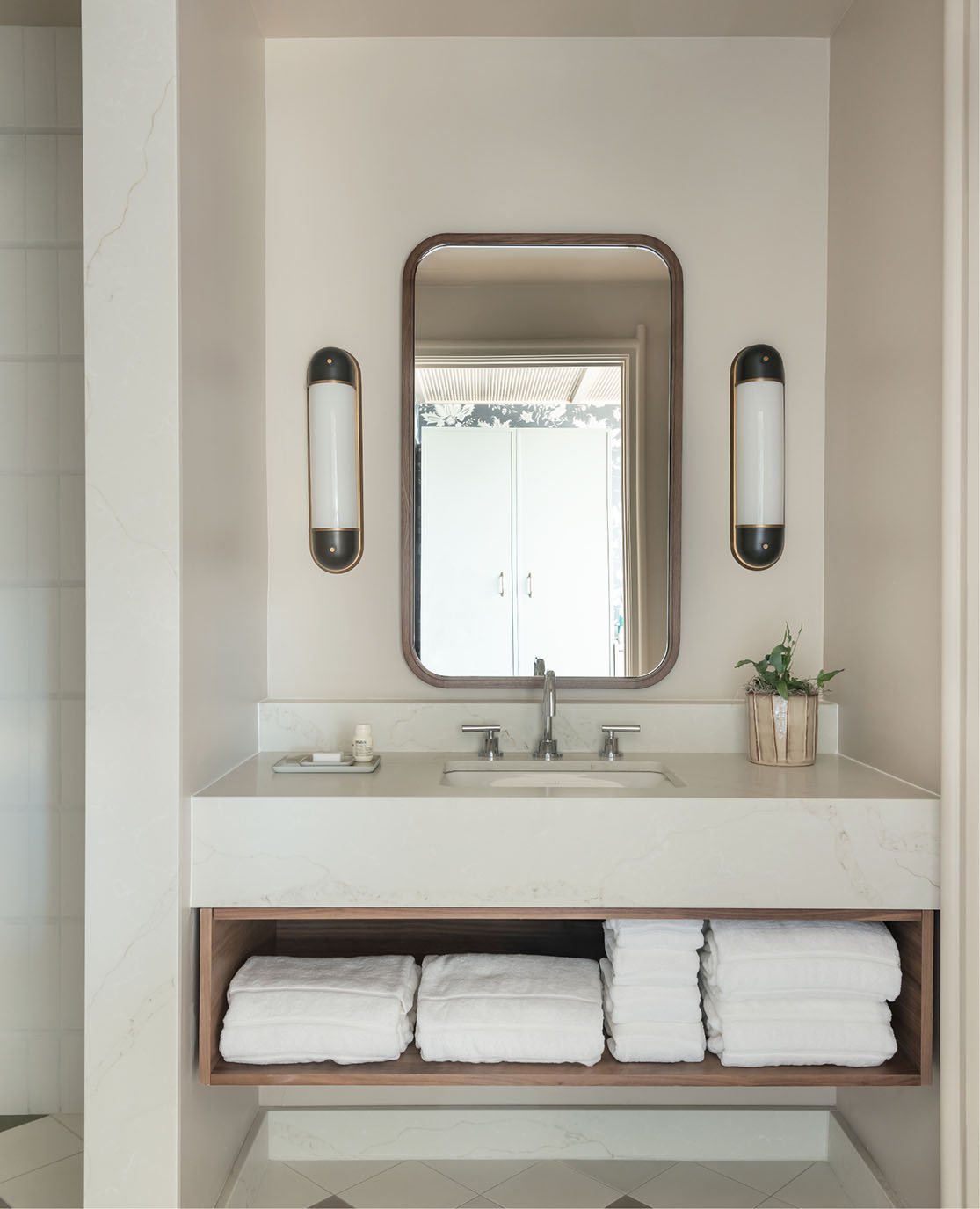 FORTH-Hotel-Atlanta-Queen-Rooms&Suites-Bathroom