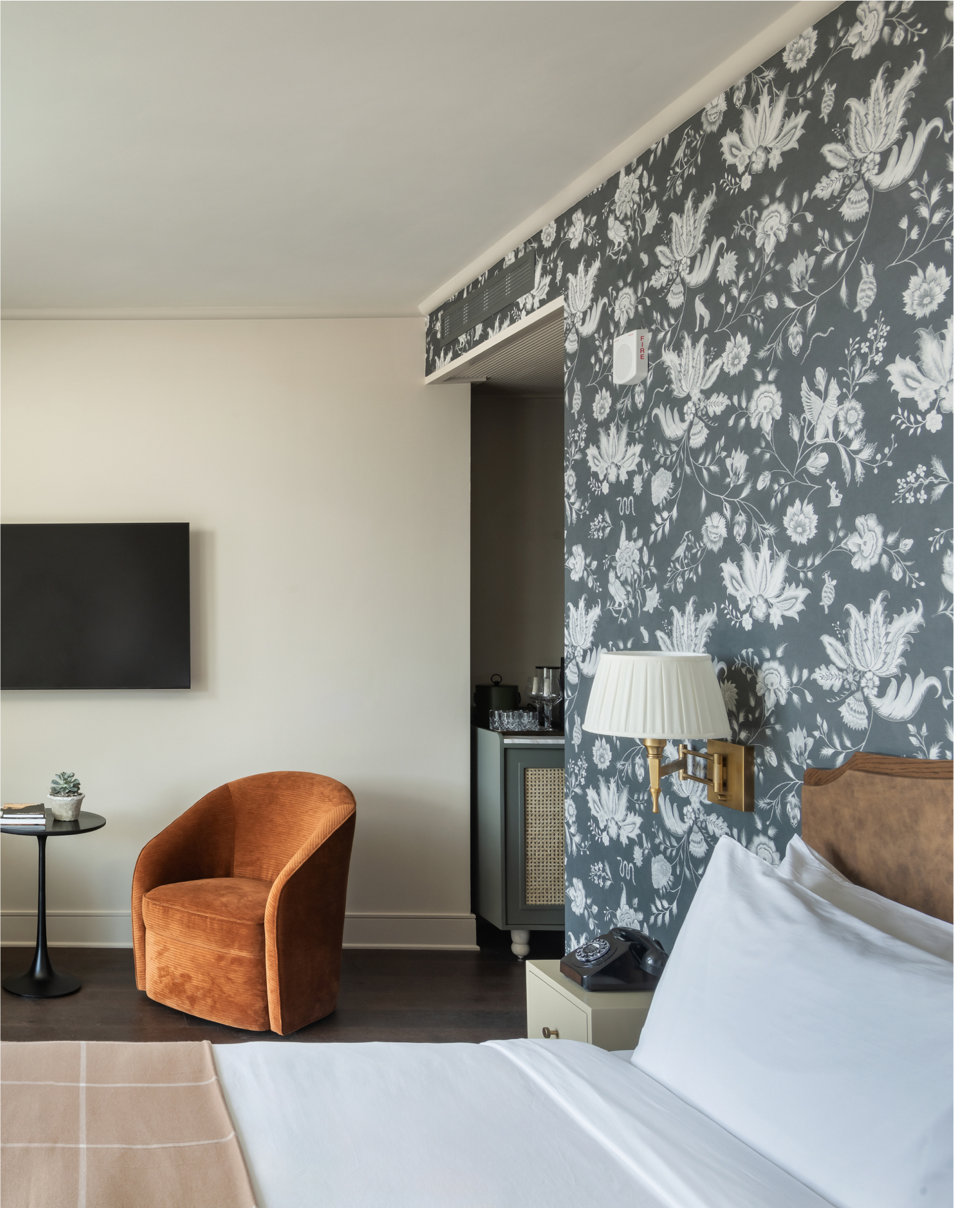 FORTH-Hotel-Room-1-1